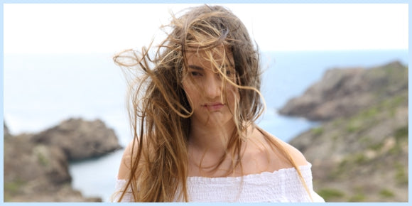 How to prevent your Hair from wind damage?